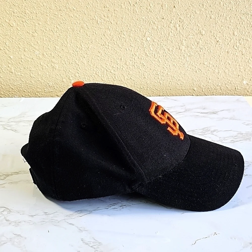 Genuine Merchandise San Francisco Giants Hat.